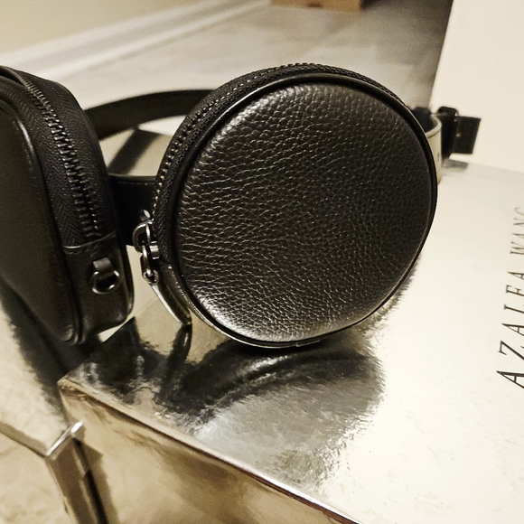 Multi Pouch Belt Bag - Picture 10 of 11